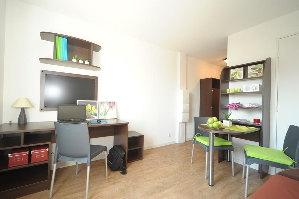 Central Fac Bourg-en-Bresse Ruang foto